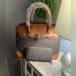 Bolsa grande con monedero